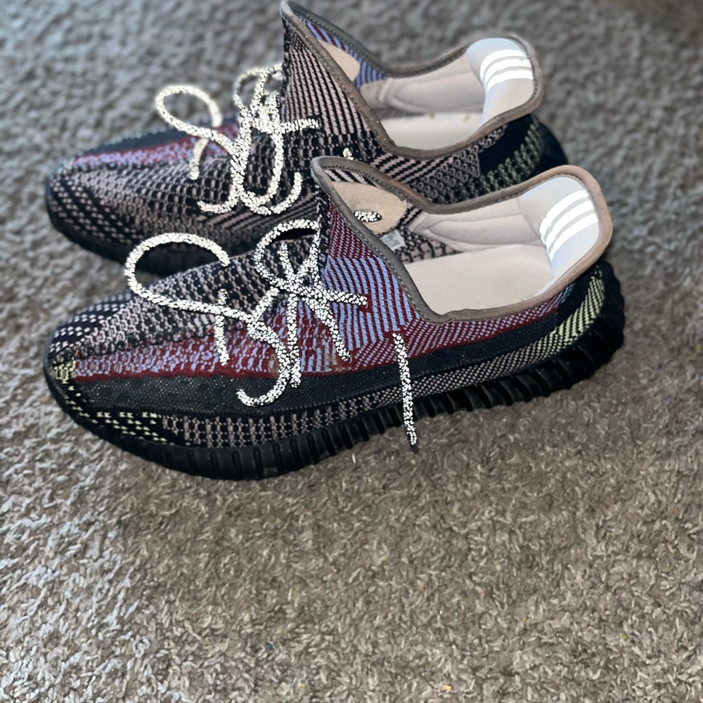 Men Yeezy 350 v2